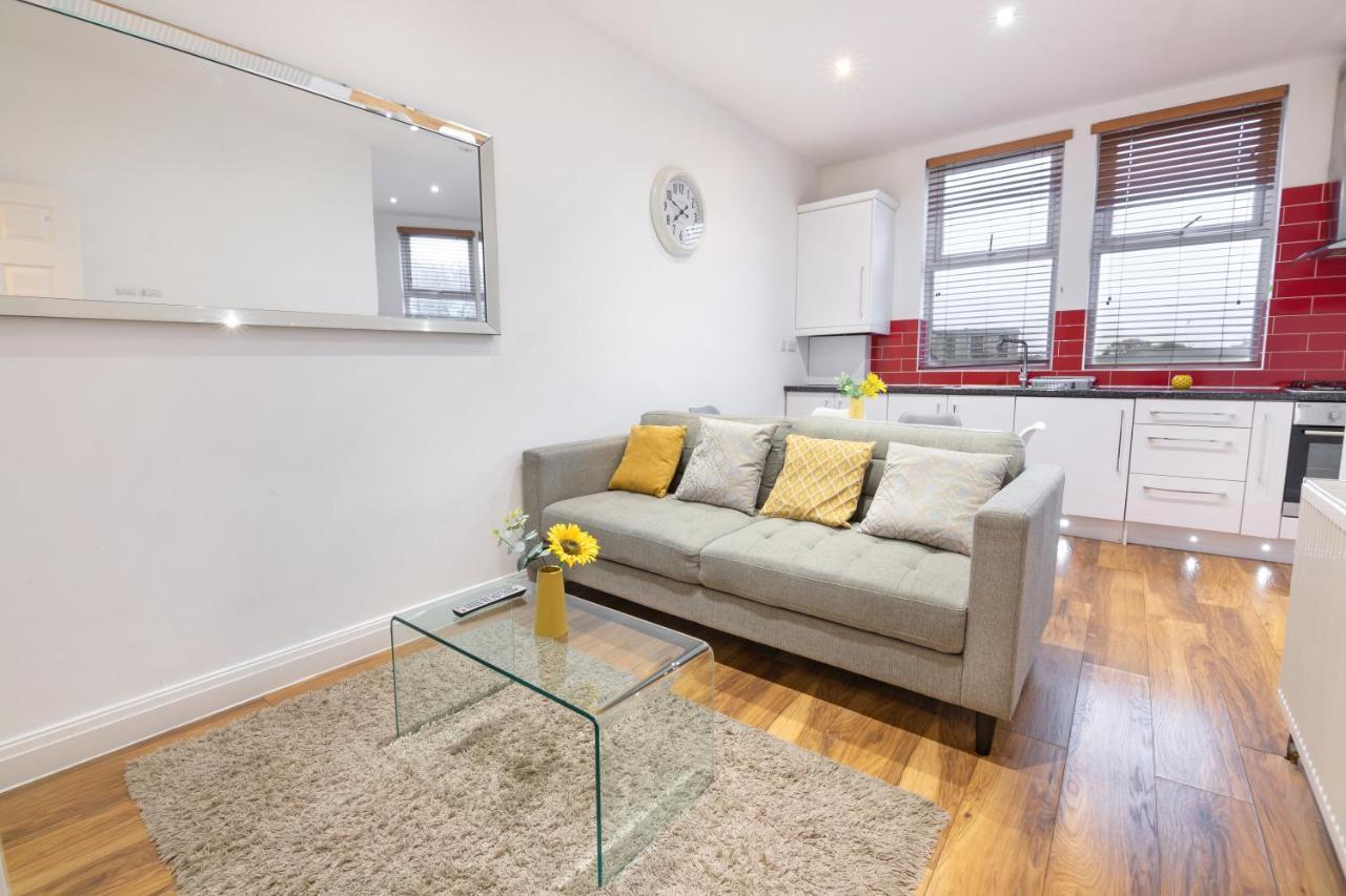Modern Apartment Close To City Centre With Parking Leeds  Luaran gambar