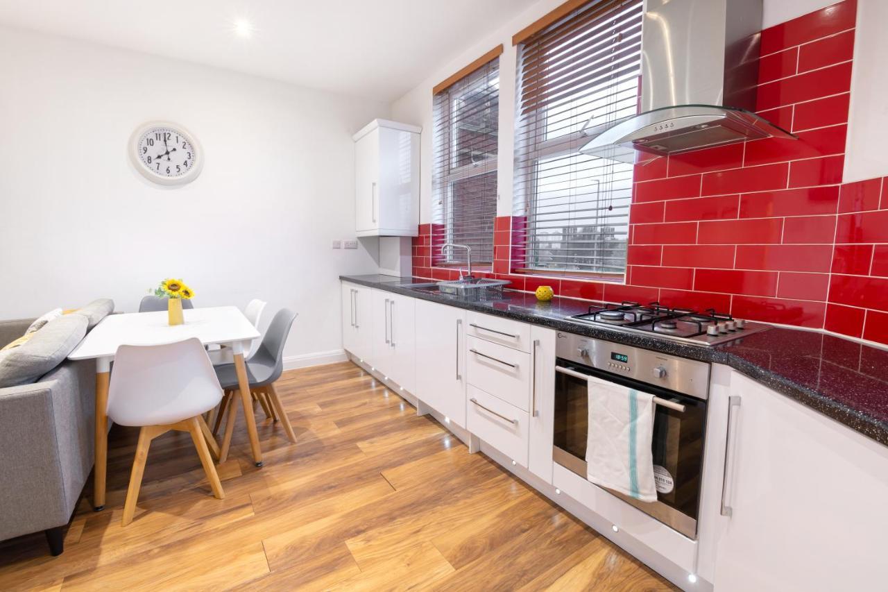 Modern Apartment Close To City Centre With Parking Leeds  Luaran gambar